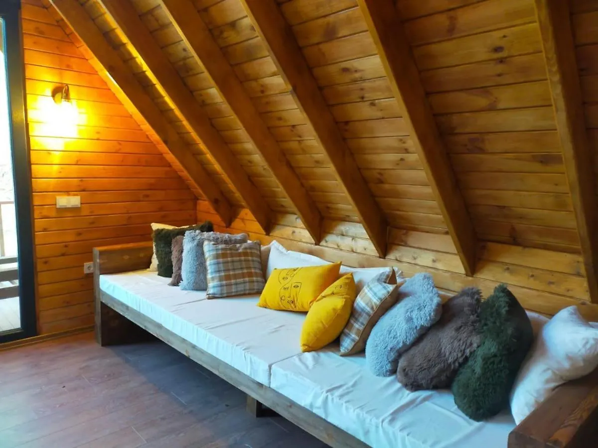 Panurlawoodenhouse Oezel Havuz& Sauna Mavi 0*, Urla Turecko